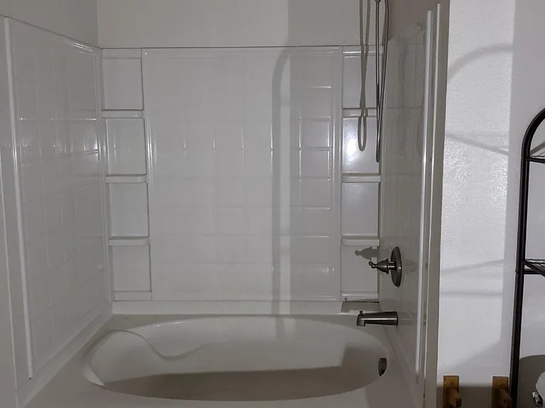 1813 Lynnwood Hills Dr — Photo 11