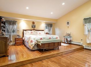 419 Franklin St, Reading, MA 01867