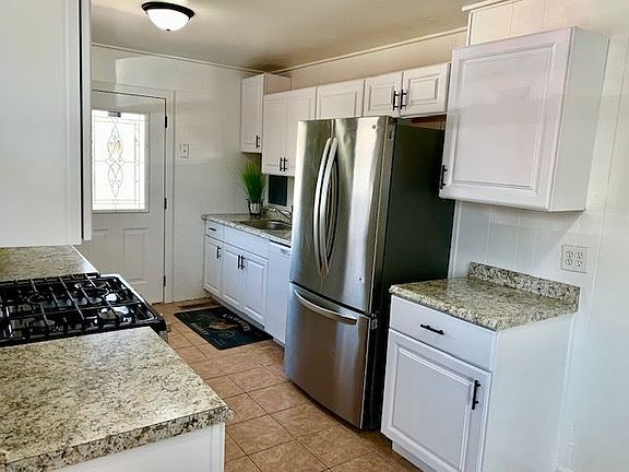 3rd image of 1143 Chippewa Cir
