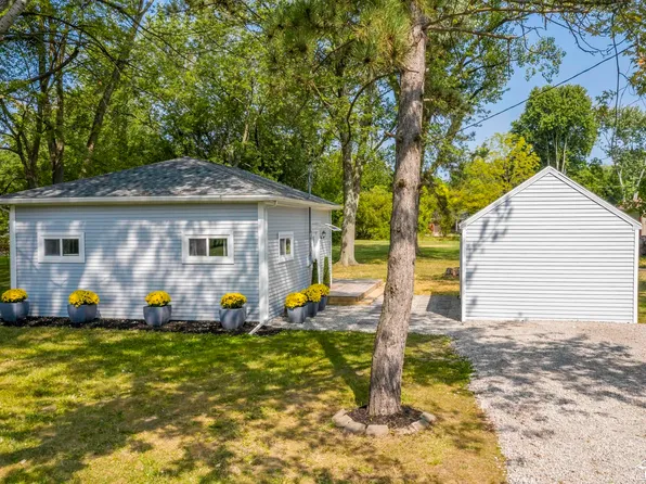 3114 Dixiebrook St, Erie, MI 48133