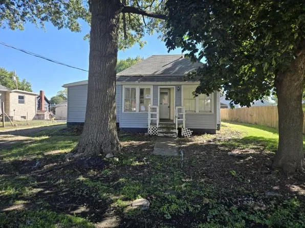 106 NW 5th Ave, Aledo, IL 61231