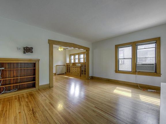 5th image of 3343 Girard Ave S