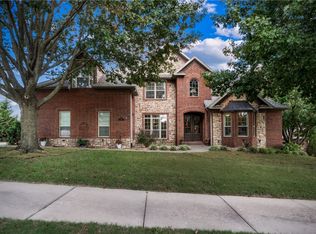 3702 NW Mountainview Rd, Bentonville, AR 72712