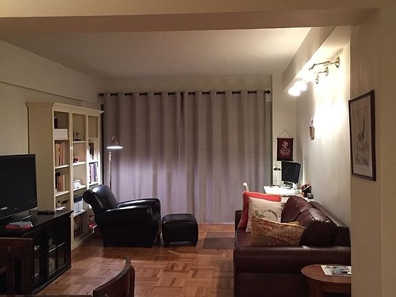 3rd image of 220 E 54th St APT 10D