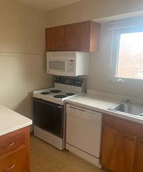 2713 Riedling Dr #3 — Photo 8