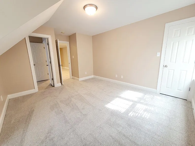 1217 Crozier Ct — Photo 38