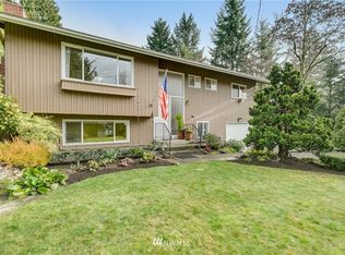 18822 71st Ave NE, Kenmore, WA 98028