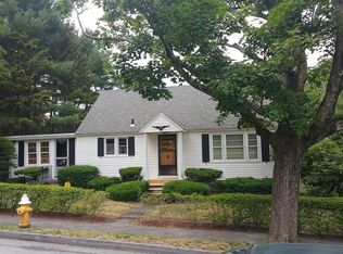 24 Ashwood St, Worcester, MA 01604