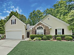 960 Fountain Glen Dr, Lawrenceville, GA 30043