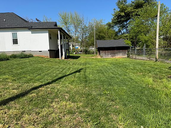 5th image of 2114 Keith Ave
