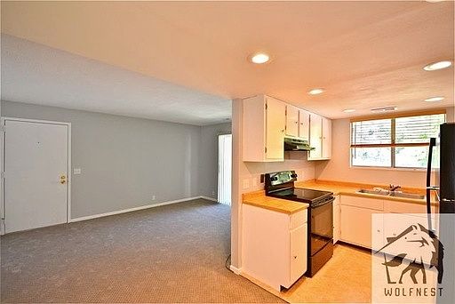 2nd image of 1015 E Quail Dr