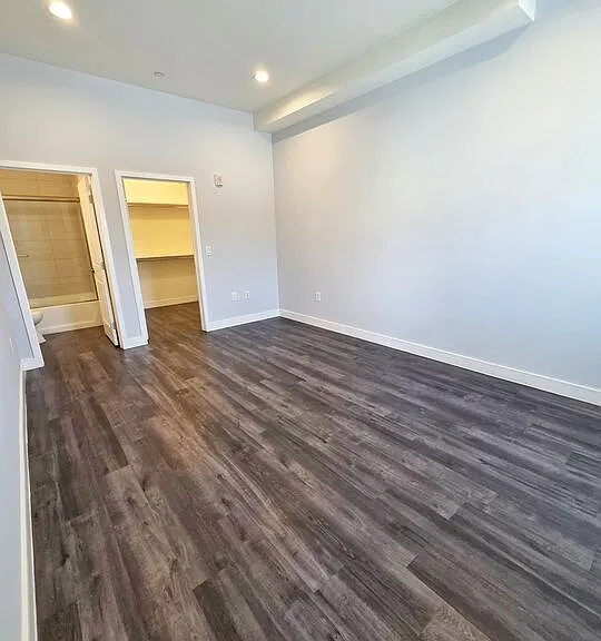 2651 S Hobart Blvd #6 — Photo 7