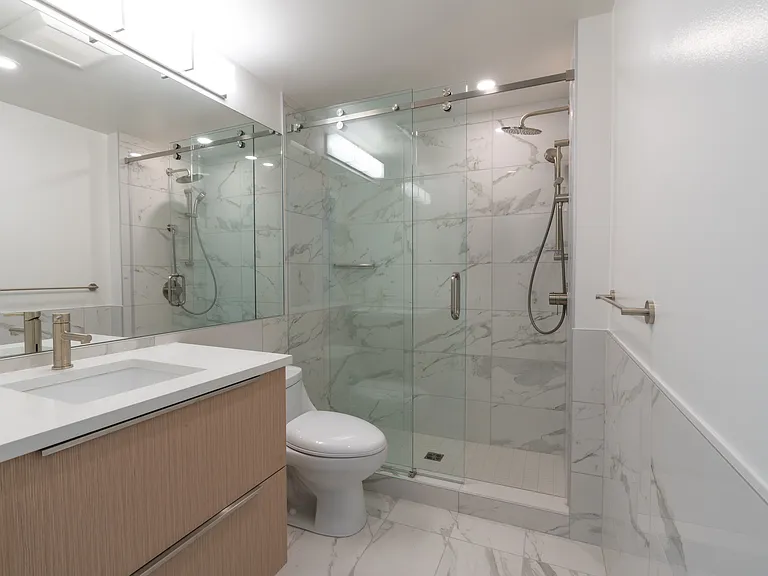 1763 Comox St — Photo 36