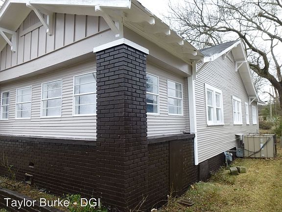 2nd image of 1433 Woodland Ave