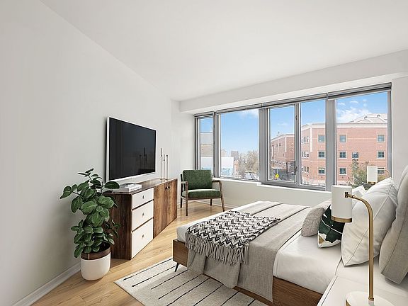3rd image of 448 W 167th St Unit 5-E