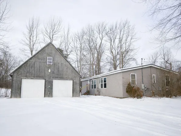 58 Starks Road, New Sharon, ME 04955