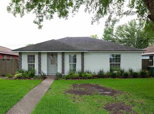 9240 Landis Dr, Beaumont, TX 77707
