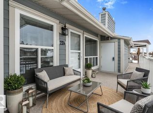 Applegate, Edmonton, AB T5Y 2L1