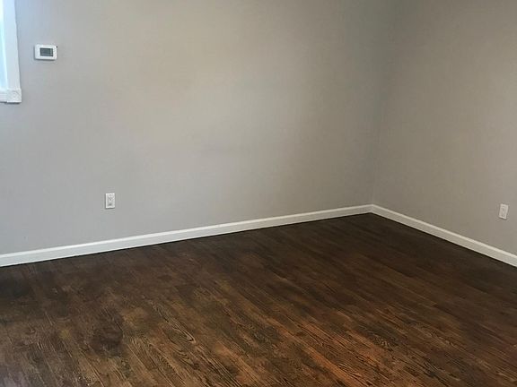 5th image of 124 Rockville Ave #2