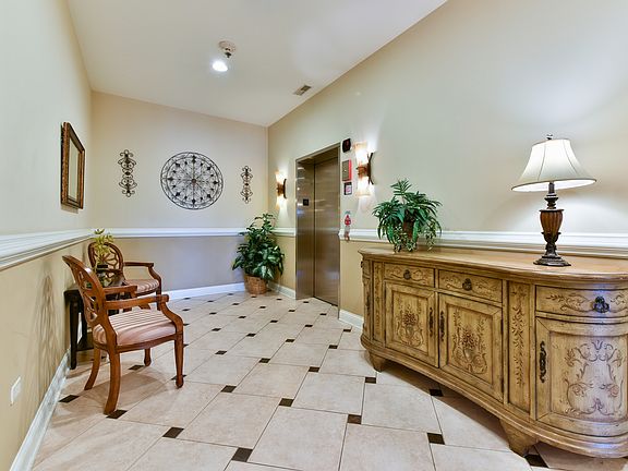 5th image of 1210 N Foxdale Dr Unit 101