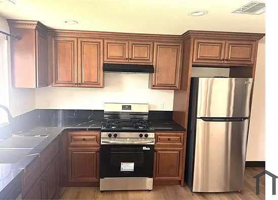 2 bed, 1077 sqft, $2,495 — Photo 2