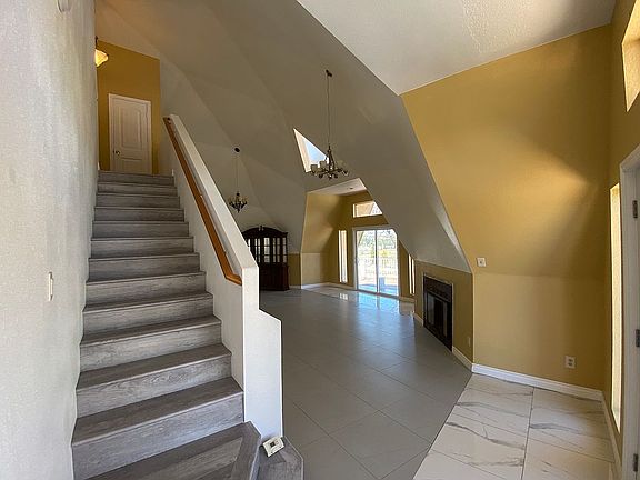 2nd image of 49650 Carriage Ct
