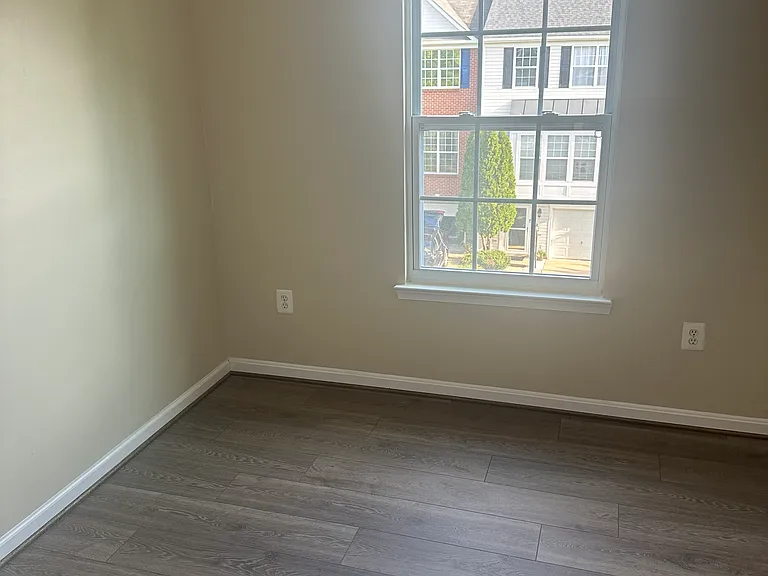 12303 Malvern Way — Photo 13