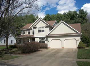 313 Oakdale Dr, Dover, OH