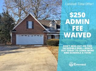 2901 Old Well Ln, Gastonia, NC 28054