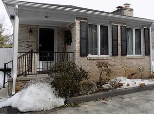 92 Hawthorne St, North Providence, RI 02904