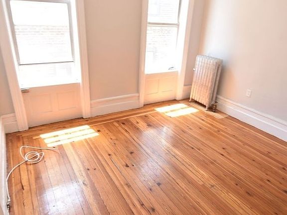 4th image of 22 Saint Nicholas Pl #56
