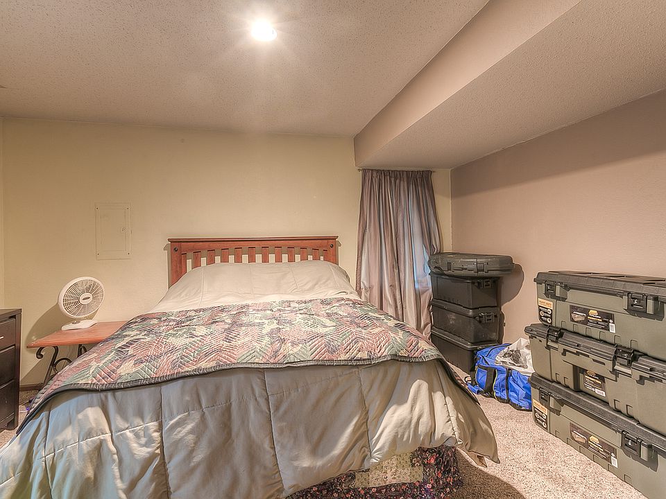 2nd image of 7714 Caenen St
