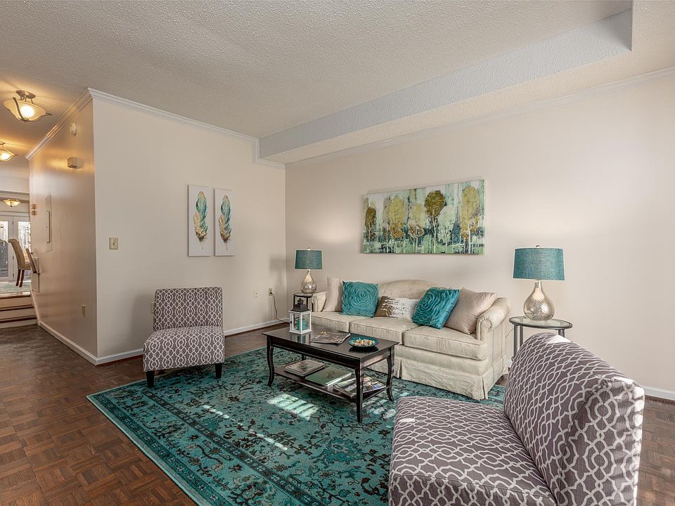 1st image of 5 Euclid Avenue Ext #202
