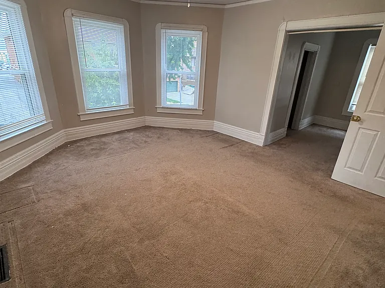 3515 Dewey Ave — Photo 11