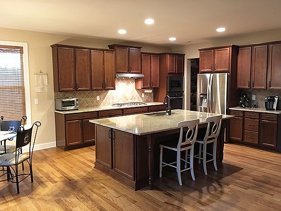 4th image of 333 Striped Maple Ct
