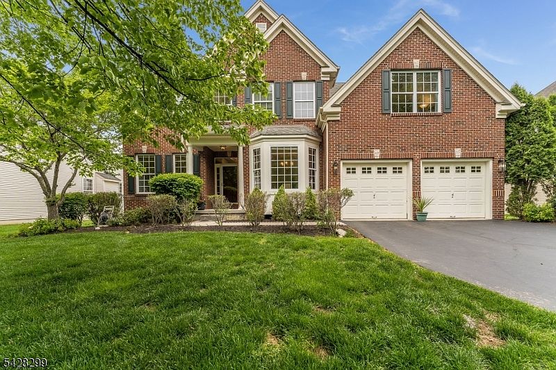 1st image of 87 Crestview Dr