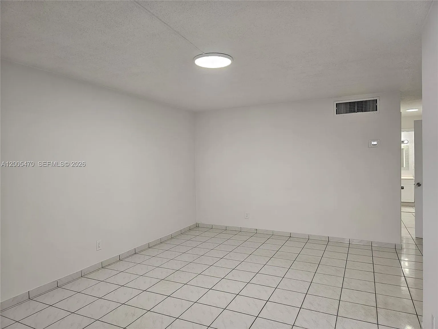 Wiley Condo Apts — Photo 3