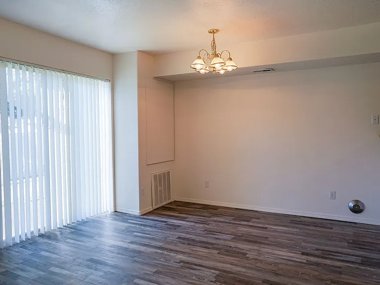 1505-1519 W Hyacinth Ln #D — Photo 12