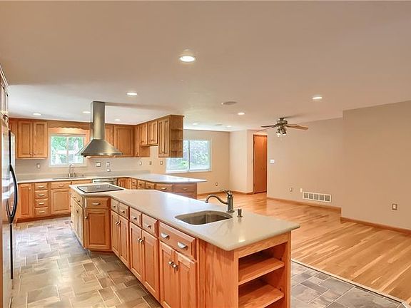 5th image of 171 McCleary Rd