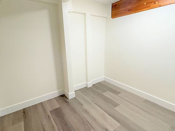 3rd image of 3036 Monsarrat Ave