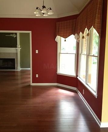 3rd image of 35 Country Forest Dr