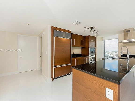 5th image of 495 Brickell Ave Unit Penthouse 5710