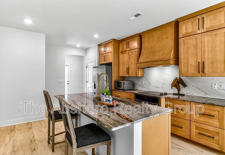 806 Dorset Stream Dr — Photo 7
