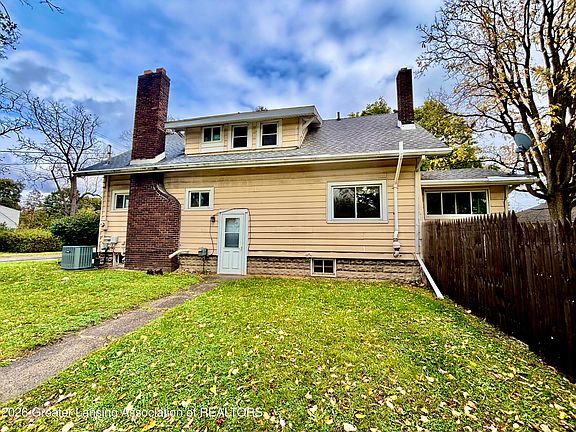 3rd image of 1400 E Mount Hope Ave