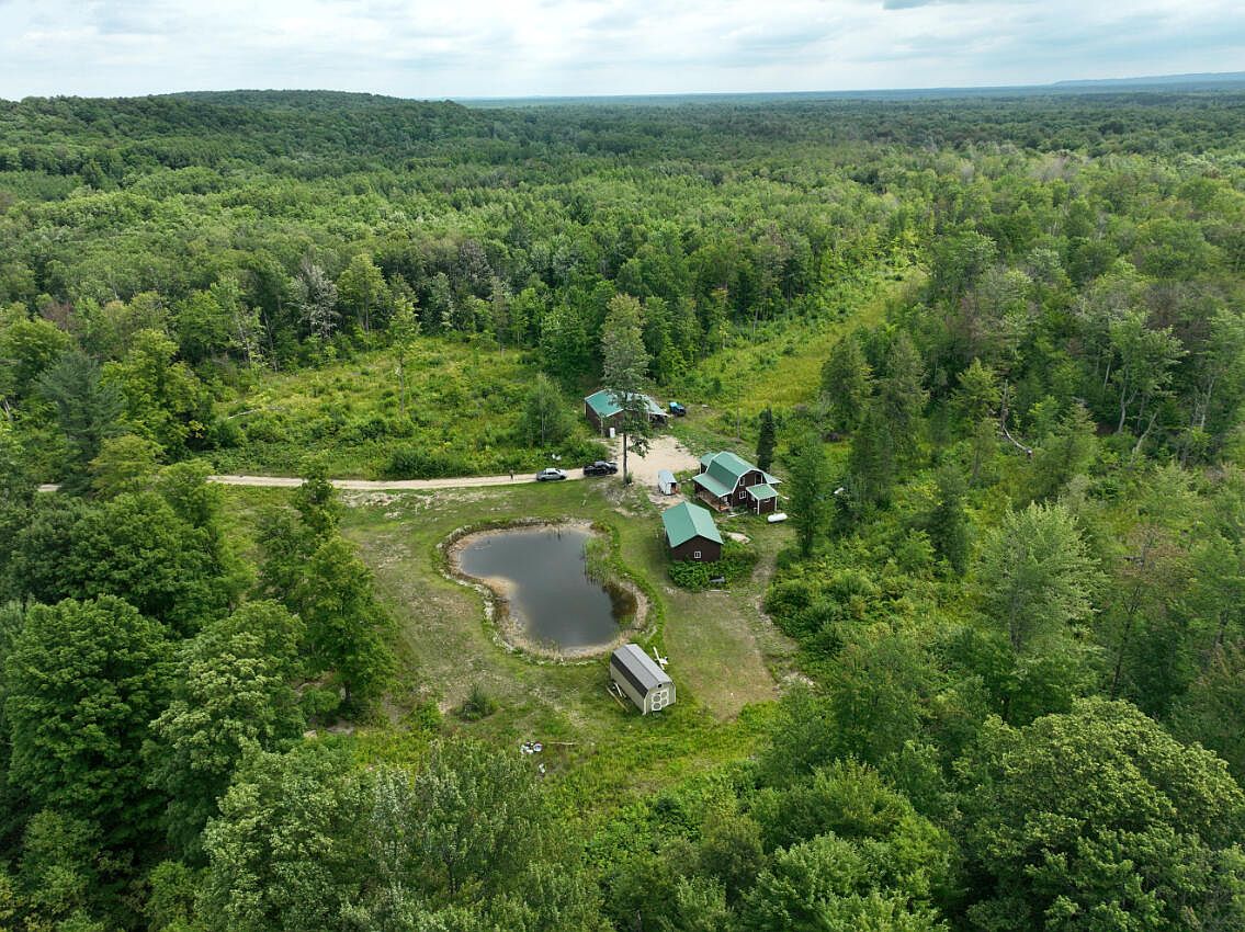 17549 Milnichol Rd, Thompsonville, MI 49683 Zillow