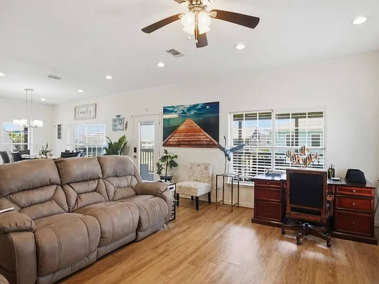 1028 Channel Vista Dr — Photo 14