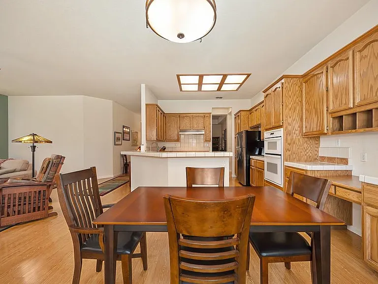 1649 Corbridge Dr — Photo 3