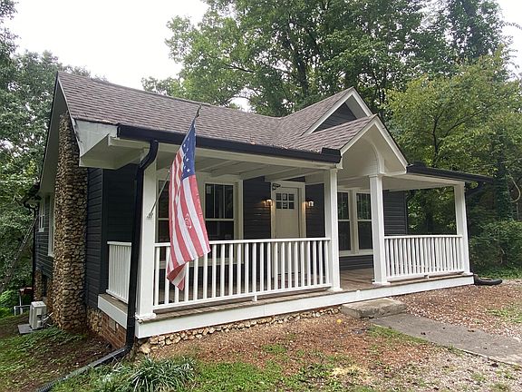 2nd image of 3889 Bonny Oaks Dr