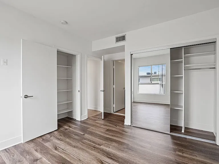 1437 N Poinsettia Pl #C307 — Photo 11