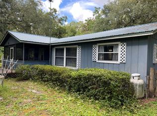 9710 Indiana St, Fanning Springs, FL 32693